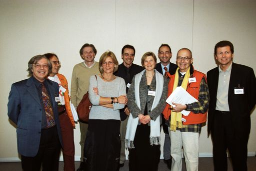 Bild zu OTS248 - "LEO 2001 - Der Kreative Schülerpreis": Die
Jurymitglieder v.l.n.r.: Mag. Johann Walter, Heinz Wagner, Folke
Tegethoff, Mag. Birgitt Zerobin, Matthias Herrmann, Mag. Gabriela
Sonnleitner, Dr. Günther Lutschinger, Hans Gratzer und Dr. Wolfgang
Waldner