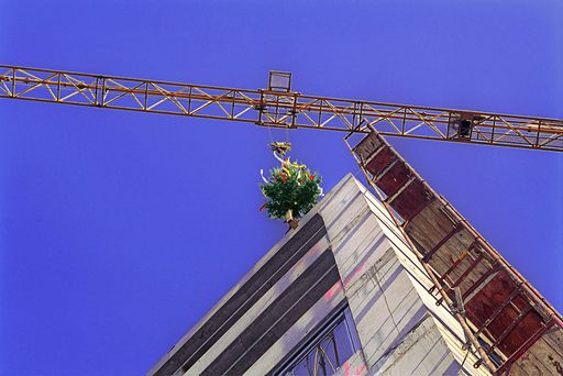 Bild zu OTS - Rohbau für 28.000 Quadratmeter große Bürofläche
fertiggestellt -Multimedia-Ausstattung für zweites Bürogebäude in der
Lassallestraße