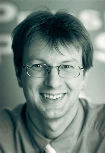 Vorschau Bild von Bild zu OTS - Der zur Lutz-Gruppe gehörende Möbeldiskonter Möbelix
setzt seine Expansion im Süddeutschen Raum fort. Derzeit betreibt
Möbelix in Österreich 29 Möbel-Diskont-Märkte und in der
Bundesrepublik Deutschland 2 Filialen. - Mag. Thomas Saliger,
Sprecher der Möbelix-Gruppe