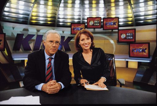Vorschau Bild von Bild zu OTS - Franz Beckenbauer und Monica Lierhaus im Premiere
WM-Studio