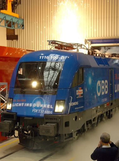 Bild zu OTS - "Licht ins Dunkel"-Taurus