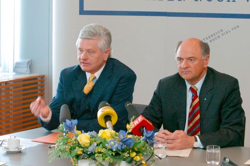LH Pröll und LR Gabmann präsentierten heute in St.
Pölten die Initiative "Ausbau der Telekommunikations-Infrastruktur"