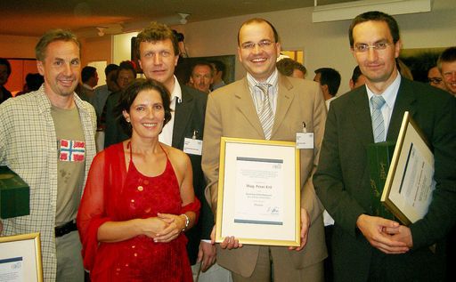 Im Bild v.l.n.r.: Prof.Dr. Reinhold Rapp - CRM Group -
Bereich Marketing & Sales, Romy Faisst - Business Circle, Dr. Harald
C. Klien - CDI - Bereich Corporate Finance, Mag. Peter Ertl - KPMG -
Bereich Steuern und Dr. Johannes Schramm - Schramm Partner - Bereich
Recht.