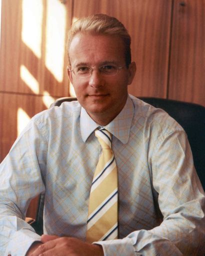 Der Jurist Mag. Wolfgang Schwärzler übernimmt mit 1. Oktober 2003 die Geschäftsführung der Sparte Information und Consulting der Wirtschaftskammer Niederösterreich.