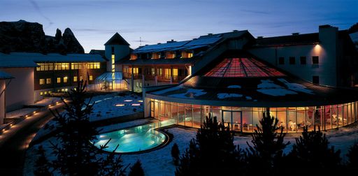 Hotel Urthaler, Seiseralm, Südtirol, das erste Hotel
der Alpen ganz aus Holz