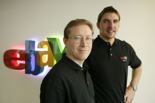 Laut einer Studie des unabhängigen Instituts Comscore
Networks ist eBay.at mit monatlich 459.000 unterschiedlichen
Besuchern und einer Reichweite von 21 Prozent bereits mit Abstand
größter Online-Marktplatz in Österreich. (v.l.n.r.:) Michael van
Swaaij, Vice President eBay Europe und Anton von Rüden,
Geschäftsführer eBay Austria GmbH