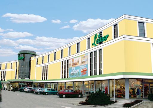 In Tulln eröffnet Leiner das umgebaute
Einrichtungshaus. Das im Juni 1995 eröffnete Leiner
Einrichtungshaus wird nach einem Großumbau am 6. Mai mit einem
riesigen Eröffnungsfest wieder eröffnet.