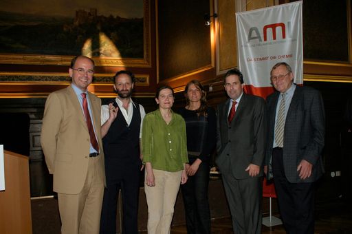 Im Bild v.l.n.r.: Günther Tappeiner (AMI), Uwe
Bresnik, Ulrike Lienbacher, Barbara Holub, Joachim Grill (AMI),
Gerhard Ketscher (AMI)