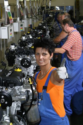 Vorschau Bild von Endmontage der ersten 1.2 Liter TWINPORT ECOTEC
Motoren