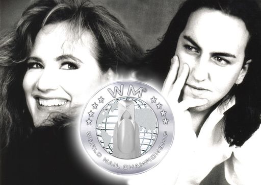 Ina Maria Schmid holt Weltelite aus über zehn
Nationen zum kreativen Wettkampf nach Kärnten und läßt dabei live
die ganze Welt den Champions auf die Finger sehen. Im Bild: Ina
Maria Schmid und Christian Cesar
