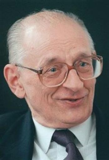 Anläßlich der heurigen Graduierungsfeier der IMADEC
University Ende Oktober wird der frühere Außenminister Polens die
Keynote Speech halten. Ehrenpräsident der IMADEC University Otto
von Habsburg würdigt seine Leistungen wie folgt: "Bartoszewski hat
auf dem Weg zur polnischen Demokratie und Freiheit eine historische
Leistung vollbracht."