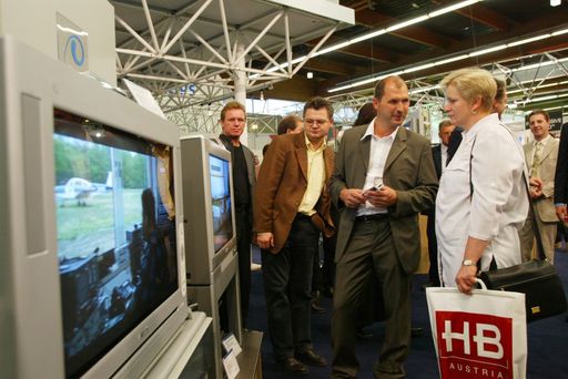 Die >Futura< im Messezentrum Salzburg zeigt dieser
Tage die Neuheiten der Branchen den Fachhändlern.