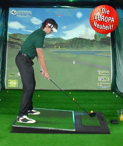 Einzigartig kann man ebenfalls das Produkt "Golfzon
Perfect Reality" von GOLFZON nennen - neu ist, die eigene
individuelle Golfplatzumgebung zur virtuellen Realität werden zu
lassen.