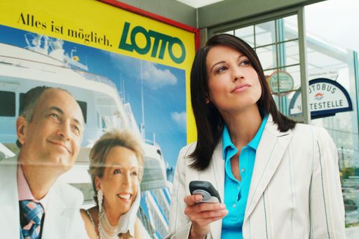 Vorschau Bild von SMS LOTTO: Österreichs beliebtestes Glücksspiel auch
auf dem Handy erfolgreich.