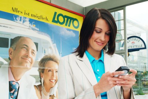 Vorschau Bild von SMS LOTTO: Österreichs beliebtestes Glücksspiel auch
auf dem Handy erfolgreich.