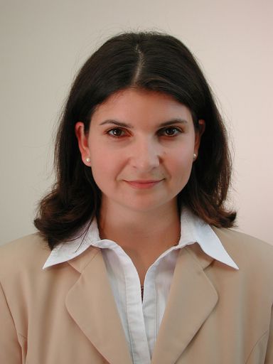 Mag. Katrin Reisinger ist die neue Verkaufsleiterin
bei "dispo", dem international bekannten Fachmagazin für Logistik,
Materialfluss und Produktionsplanung aus dem Hause Springer
Science+Business Media Austria.