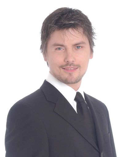 Mag. Matthias Haberler (31) neuer Produkt- und
Marketing-Manager im Bereich Print- & Outputsysteme bei Canon