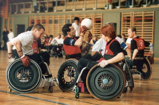 Sozialministerin Haubner fordert anlässlich des
"Tages des Sports" mehr Unterstützung für den Behindertensport