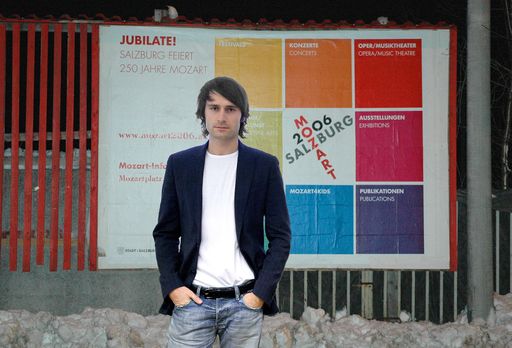 Gerhard Andraschko, Geschäftsführer der Salzburger
Werbeagentur Linie 3, hat das Kampagnendesign für Mozart 2006 in
Salzburg entwickelt.