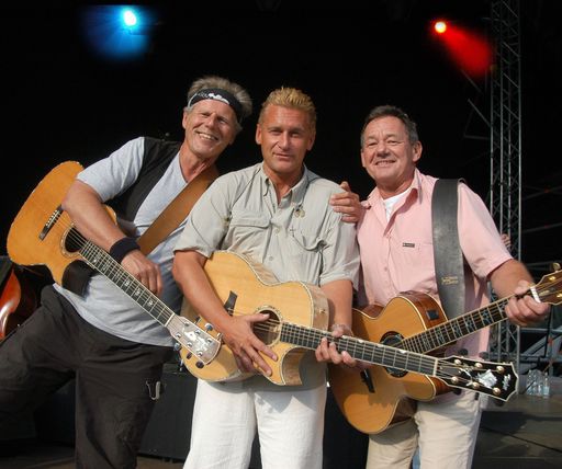 Austria 3 (v.l.n.r. Georg Danzer, Rainhard Fendrich
und Wolfgang Ambros) live in concert im Kremser Stadion.