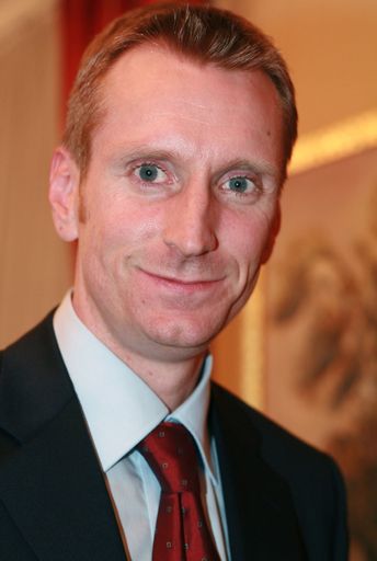 Die Vertriebsaktivitäten in Österreich stehen unter
Leitung des Senior Relationship Managers Gerfried Krifka.
http://pressefotos.at/m.php?u=19&dir=200603&e=20060313_lu&a=event