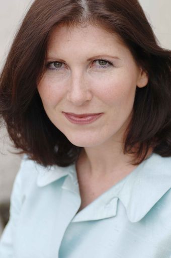 Mag. Eleonore Gudmundsson (im Bild) übernimmt mit 27.
April 2006 die Rolle der Unternehmenssprecherin der Österreich
Werbung von Dr. Christa Lausenhammer, die das Unternehmen in
Richtung Verkehrsbüro verlässt.