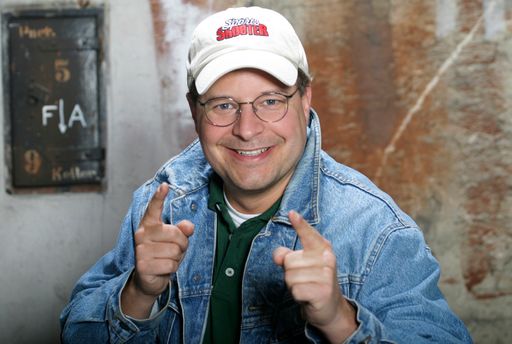 Schmäh-Stadl Nr. 12 gastiert im Premierenkino der
Lugner City am 10.5. um 20:00 Uhr; Niko Formanek, Fotograf,
Comedian;
