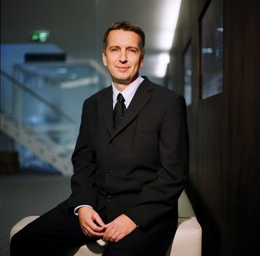 "Unsere Produkte sind durch die Online-Plattformen
jetzt noch leichter zugänglich", Eric Samuiloff, Vorstand C-QUADRAT
Investment AG.