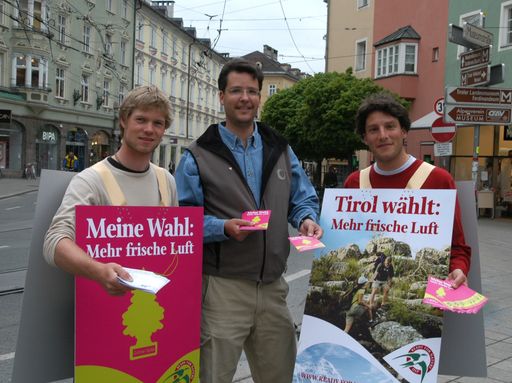Die Internet Plattform Ready for Nature macht sich
stark für eine gesunde Umwelt. Im Bild v.l.n.r.: Philipp Lang,
Daniel Swaroski und Steffen Link.