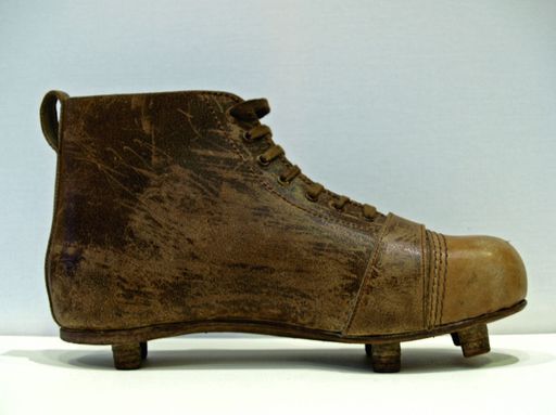 Vorschau Bild von Fußballschuh 1936 mit Ledersohle und Lederstollen