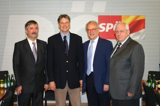  (von li nach re): Tabojdi Czaba (Ungarn), KO Peter Kaiser, Hannes Swoboda (SPE), Karell Smolle.