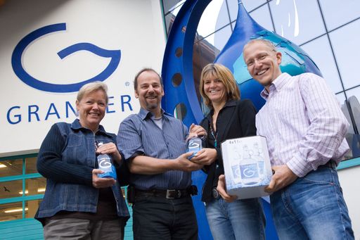 Im Bild v.l.n.r.: Hanni Grander, Hansi Grander jr., Mag. Karin Wagner und Heribert Grander stärken in Zukunft gemeinsam die Marke GRANDER.
