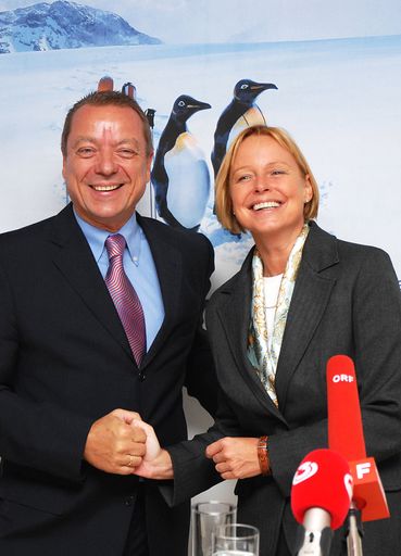 Pressekonferenz der Österreich Werbung (ÖW) am 6. Oktober 2006 mit dem Geschäftsführer der ÖW, Dr. Arthur Oberascher, und der designierten Geschäftsführerin Dr. Petra Stolba.