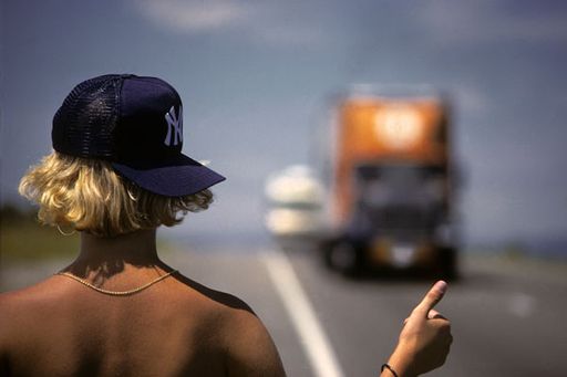  Internet ersetzt den Daumen. Die Zukunft des Autostoppens liegt im World Wide Web