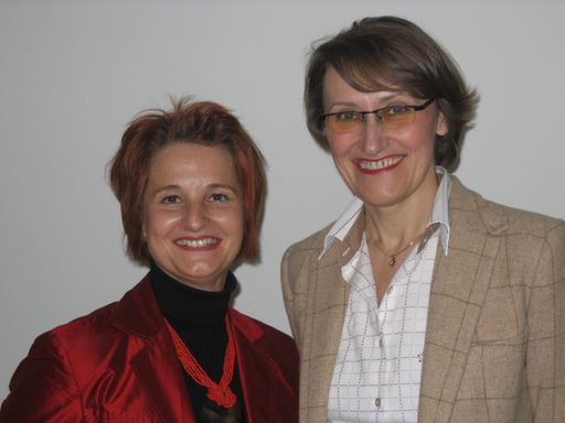  MTD-DV-Präsidentin Mag. Gabriele Jaksch (links) mit Silvia Mériaux-Kratochvila, Präsidentin des Bundesverbandes der PhysiotherapeutInnen Österreichs, Physio Austria