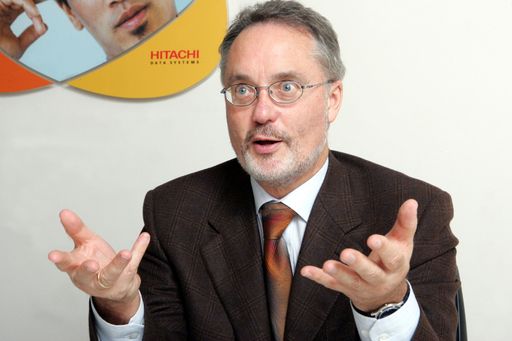 Hitachi Data Systems mit Datensicherheits-Schwerpunkt auf der IT&T. John Ryden, Geschäftsführer von Hitachi Data Systems in Österreich und CEE: "Die Spezialisten von Hitachi Data Systems kennen die Schwachstellen herkömmlicher Speicherlandschaften. Sie sind bei der IT&T erste Anlaufstelle zum Thema Datensicherheit."