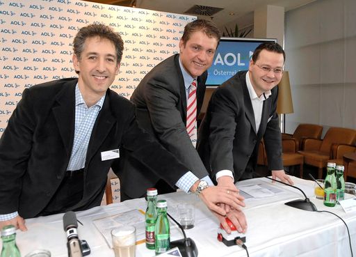 AOL startet eigenes Internetportal für Österreich. Im Bild v.l.n.r.: David Wolffe (SVP Corporate Development AOL Europe), Torsten Ahlers (SVP Audience) und Christopher Sima (CEO Adlink)