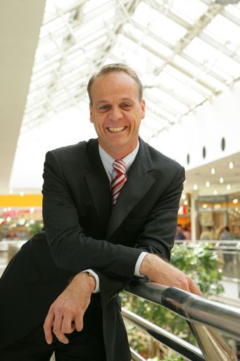 Die erfolgreiche Jahresbilanz 2006 ist für Geschäftsführer Dr. Nils-Christian Hakert kein Grund, sich zurückzulehnen. Auch für 2007 sind große Schritte geplant.