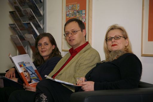  Im Bild v.l.n.r.: Das ÖBW-Team: Karin Pichler (Customer Service), DI Helmuth Nussbaumer (Chefredakteur) und Heidrun Engel (neue Marketing-& Anzeigenleitung)