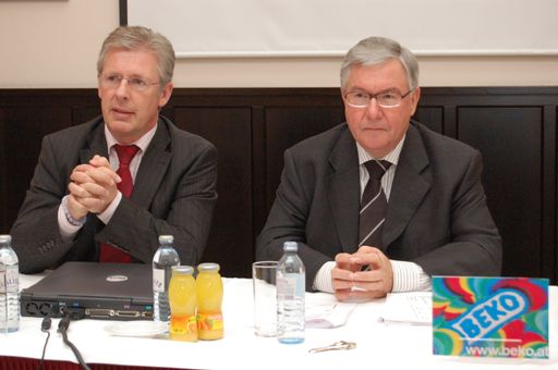 Vorschau Bild von BEKO Engineering & Informatik AG - Jahresergebnis 2006: Im Bild v.l.n.r.: Ing. Friedrich Hiermayer, Sprecher des Vorstands und Peter Fritsch, Finanzvorstand