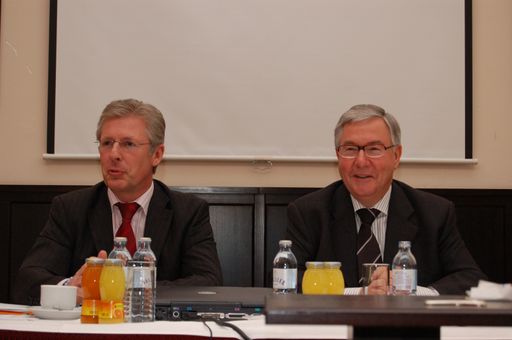 Vorschau Bild von BEKO Engineering & Informatik AG - Jahresergebnis 2006: Im Bild v.l.n.r.: Ing. Friedrich Hiermayer, Sprecher des Vorstands und Peter Fritsch, Finanzvorstand