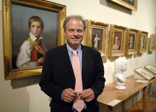 Dr. Johann Kräftner (Direktor des LIECHTENSTEIN MUSEUM) vor einem Gemälde von Friedrich Wilhelm von Schadow, erworben 2006 durch Fürst Hans-Adam II. von und zu Liechtenstein.
http://www.pressefotos.at/album/1/1/200703/20070329_l/