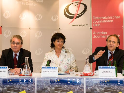  v.l.n.r.: Univ.Prof. Dr. Béla Teleky, Ass.-Professor Dr. Irene Kührer, Univ.Prof. Dr. Christoph Zielinski
http://pressefotos.at/m.php?g=1&u=42&dir=200704&e=20070411_e&a=event
