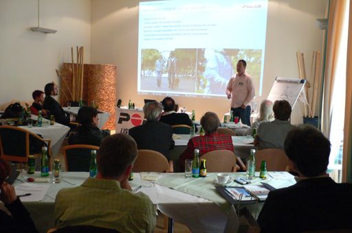 Vorschau Bild von Polar Präsentation der neuen Aktivuhr in Wien von Jan Mueller von der Polar Zentrale in Finnland