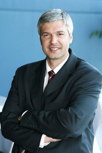 Herbert Fuchs, bisheriger Geschäftsführer der 100 %-igen Tochter Gourmet Catering-Service, folgt Marisa Sailer, die in den Vorstand der VIVATIS Holding AG berufen wird