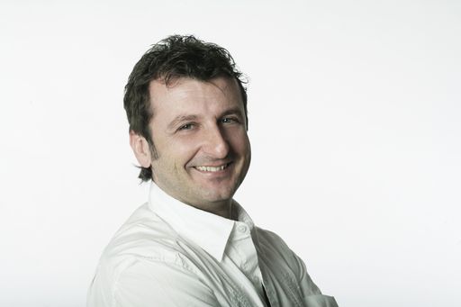 Radio Arabella 102,5 MHz startet mit Chefredakteur und Mitglied der Geschäftsleitung Mag. Bernhard Robotka in Salzburg