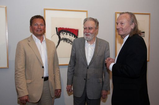  v.l.n.r.: Mag. Peter Weinhäupl (Kaufmännischer Direktor Leopold Museum); Prof. Dr. Rudolf Leopold; Paul Rotterdam 
http://pressefotos.at/m.php?g=1&u=43&dir=200706&e=20070614_l&a=event