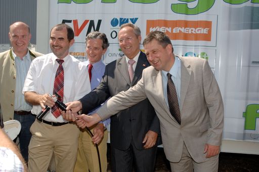  v.l.n.r.: Herbert Stava Obmann Energiepark; Landesrat DI Josef Plank, EVN Vorstandsdirektor Dr. Peter Layr; Wien Energie Geschäftsführer Mag. Helmut Miksits; Dr. Peter Seidinger OMV AG