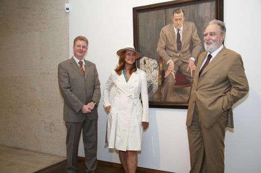 v.l.n.r.: Dr. Michael Fuhr (Leopold Museum); Francesca von Habsburg (Leihgeberin); Prof. Rudolf Leopold (Direktor des Leopoldmuseums)
http://pressefotos.at/m.php?g=1&u=43&dir=200706&e=20070626_l&a=event