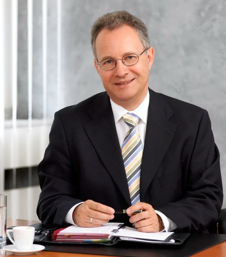  Im Bild: Wolfgang Lux, kaufm. Geschäftsführer der POLOPLAST Gruppe